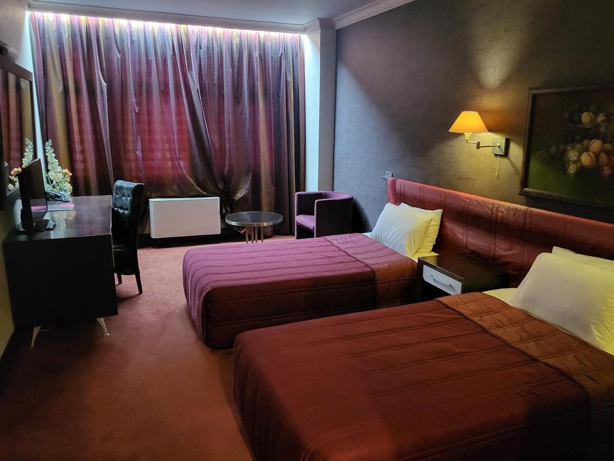 Park Hotel Green Europe ハスコヴォ エクステリア 写真