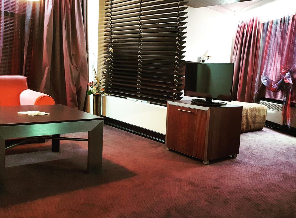 Park Hotel Green Europe ハスコヴォ エクステリア 写真